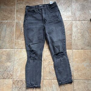 Abercrombie Skinny High Rise - Size 4 Short